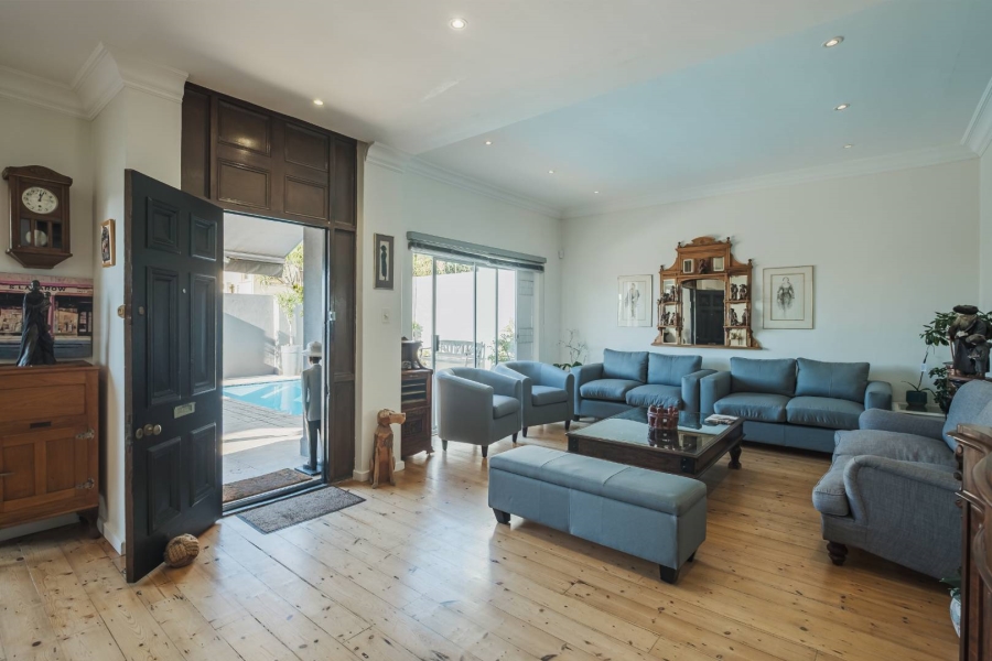 4 Bedroom Property for Sale in Fresnaye Western Cape